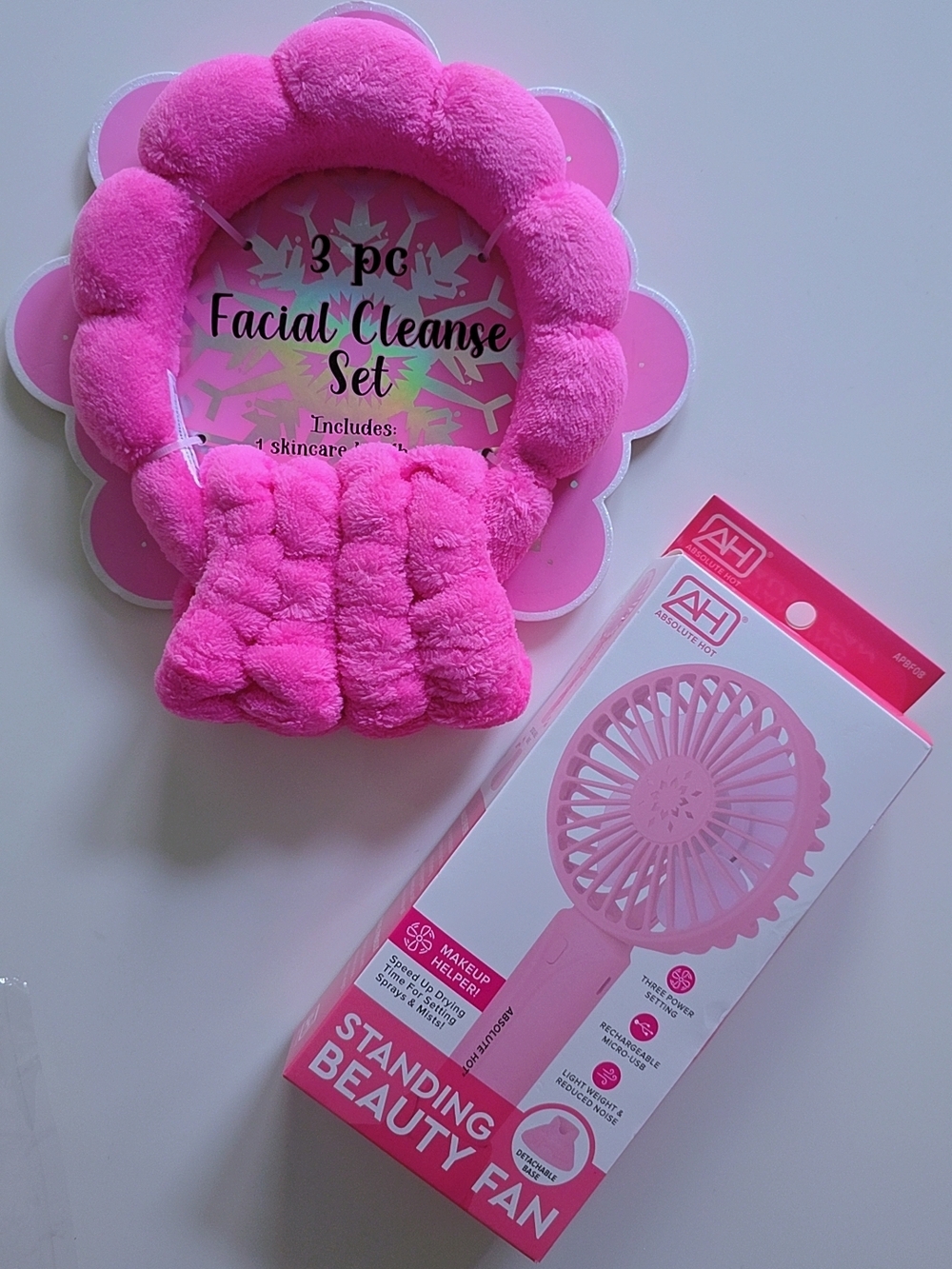Pink Standing Beauty Fan & Facial Cleanse Set